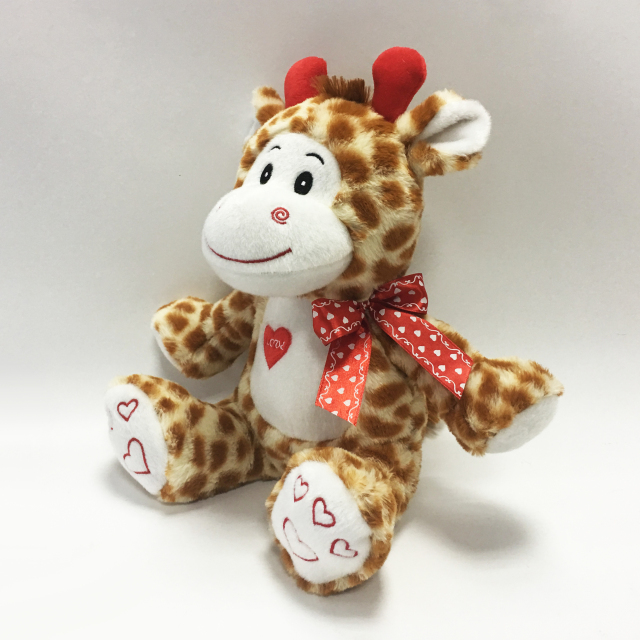 Valentine Gift Soft Plush Giraffe Toys With Red Heart