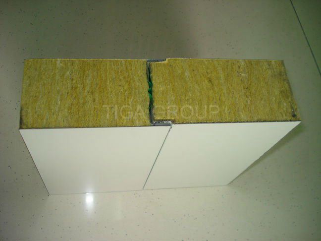 Prefab Homes Roof Material/Corrugated Rock Wool Sandwich Panel