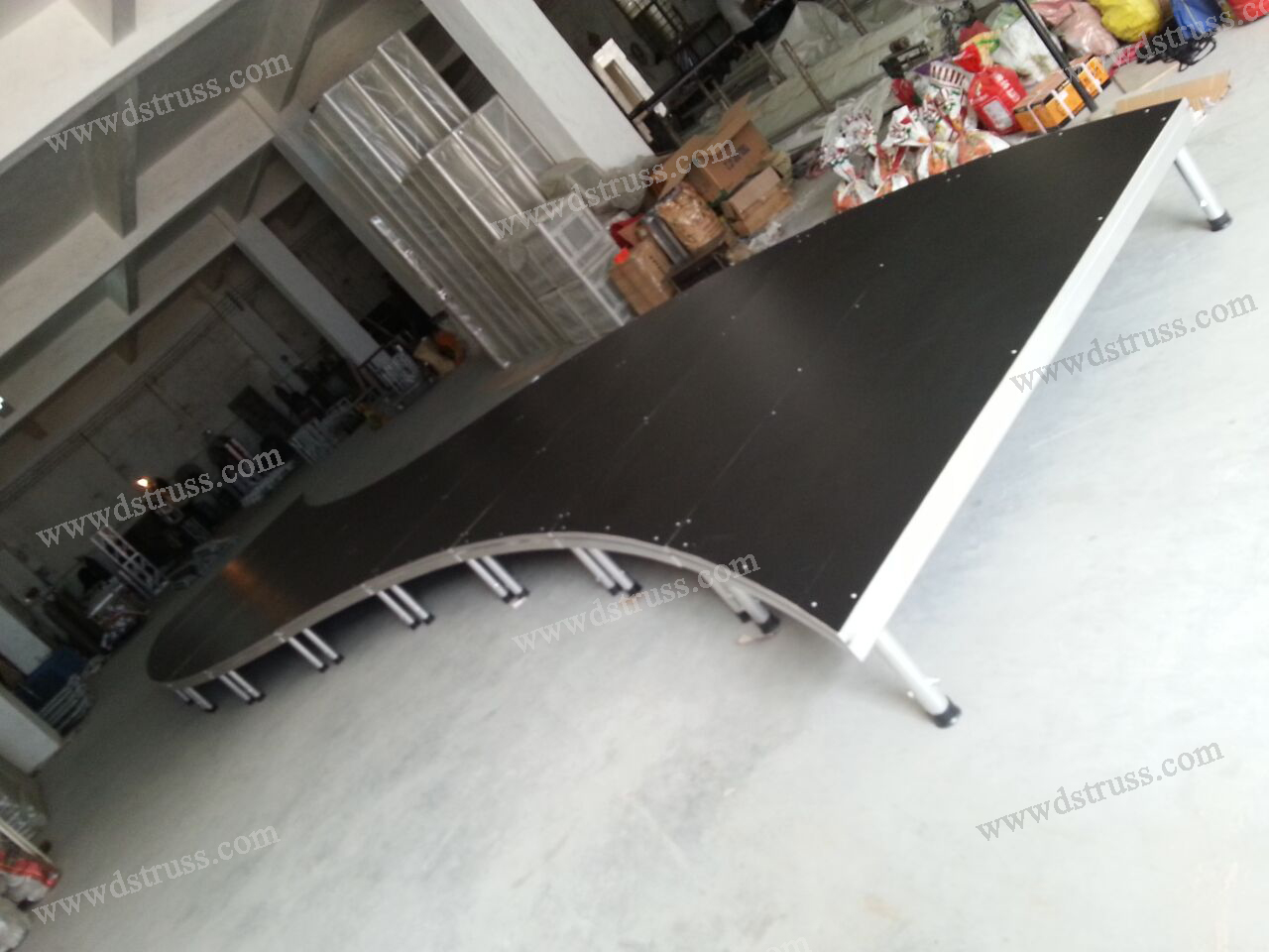Aluminum S-shaped stage