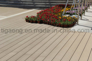 Fast Assembly &amp; Disassembly Low Maintenance WPC Outdoor Decking