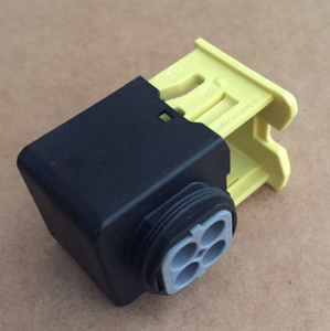 Housing for Female Terminals, Wire-to-Wire connector 2-1418390-1