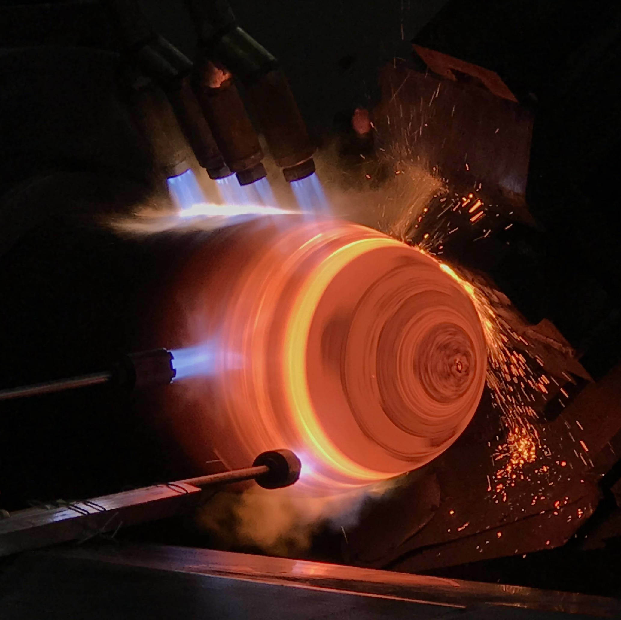 CNG Cylinder Hot Spinning Machine