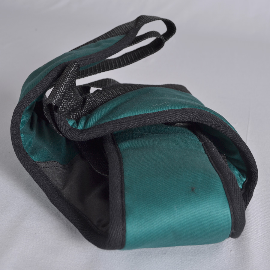 Cushioning skid prevention belt