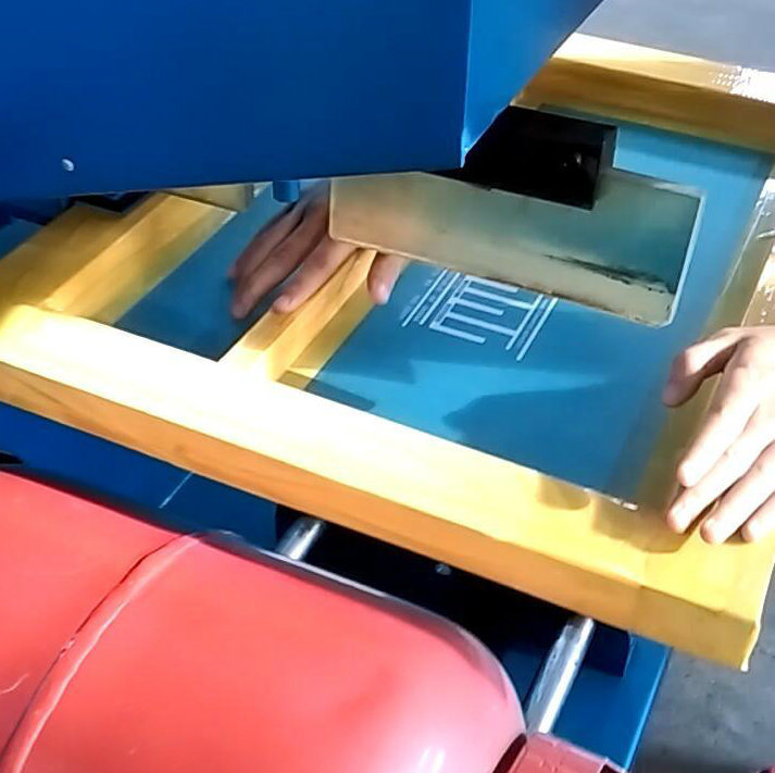 Semi-Automatic LPG Cylinder Screen Printing Machine