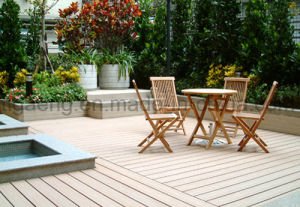 Decking ext&eacute;rieur r&eacute;sistant au feu respectueux de l'environnement de la bonne qualit&eacute; WPC de prix usine
