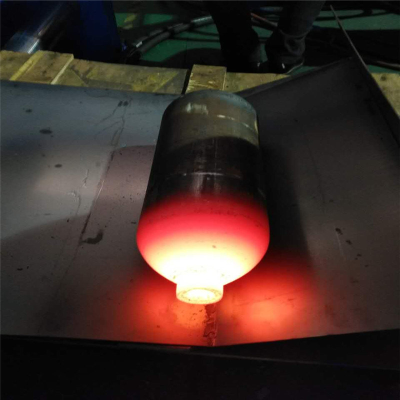Small Size Seamless Cylinder Hot Spinning Machine