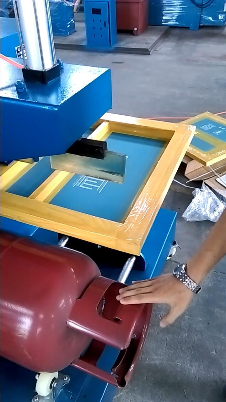 Semi Automatic LPG Cylinder Printing Machine