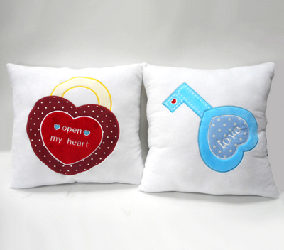 Valentine Gift Pillow Cushion Plush Cushion with Lock Heart 