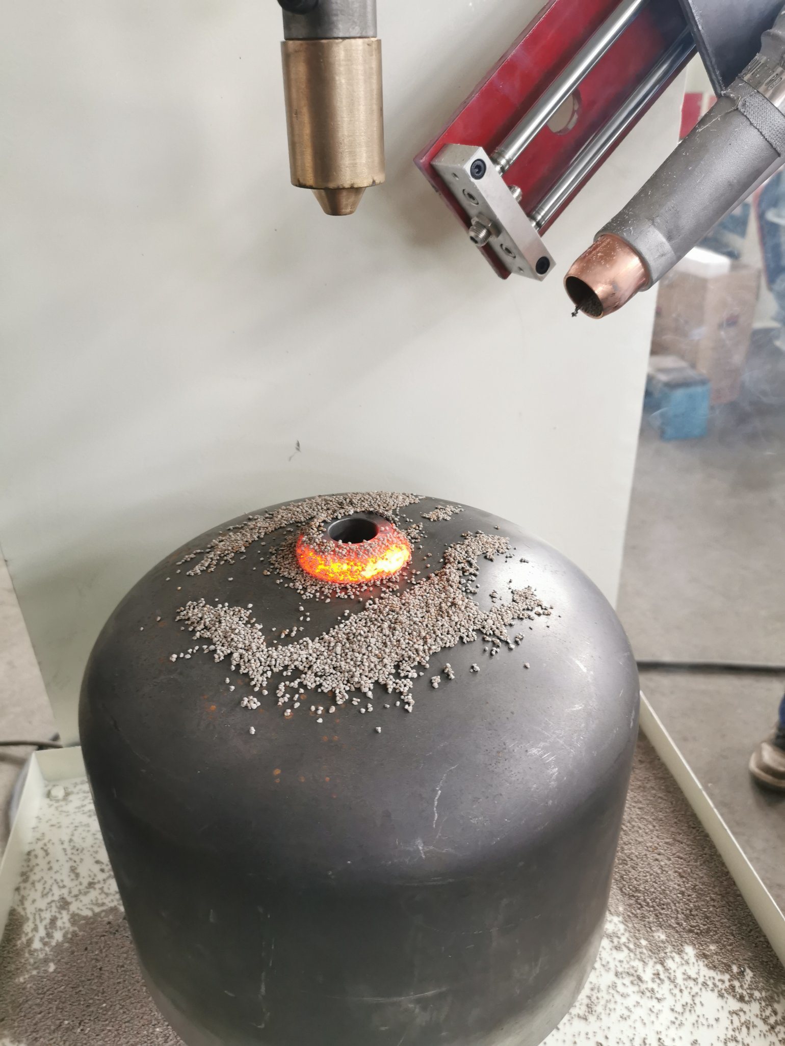 Automatic LPG Cylinder Saw Welding Machine, Guard Ring Welding Machine