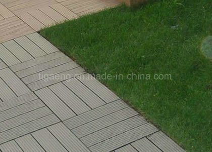 Decking antideslizante de WPC DIY del PE de madera cuadrado impermeable del azulejo