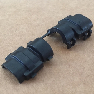Interface cover for 2p connector 936111-1