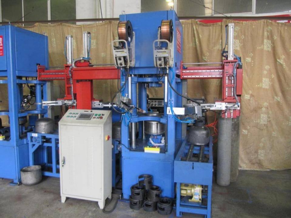 LPG Gas Cylinder Automatic Flushing Machine