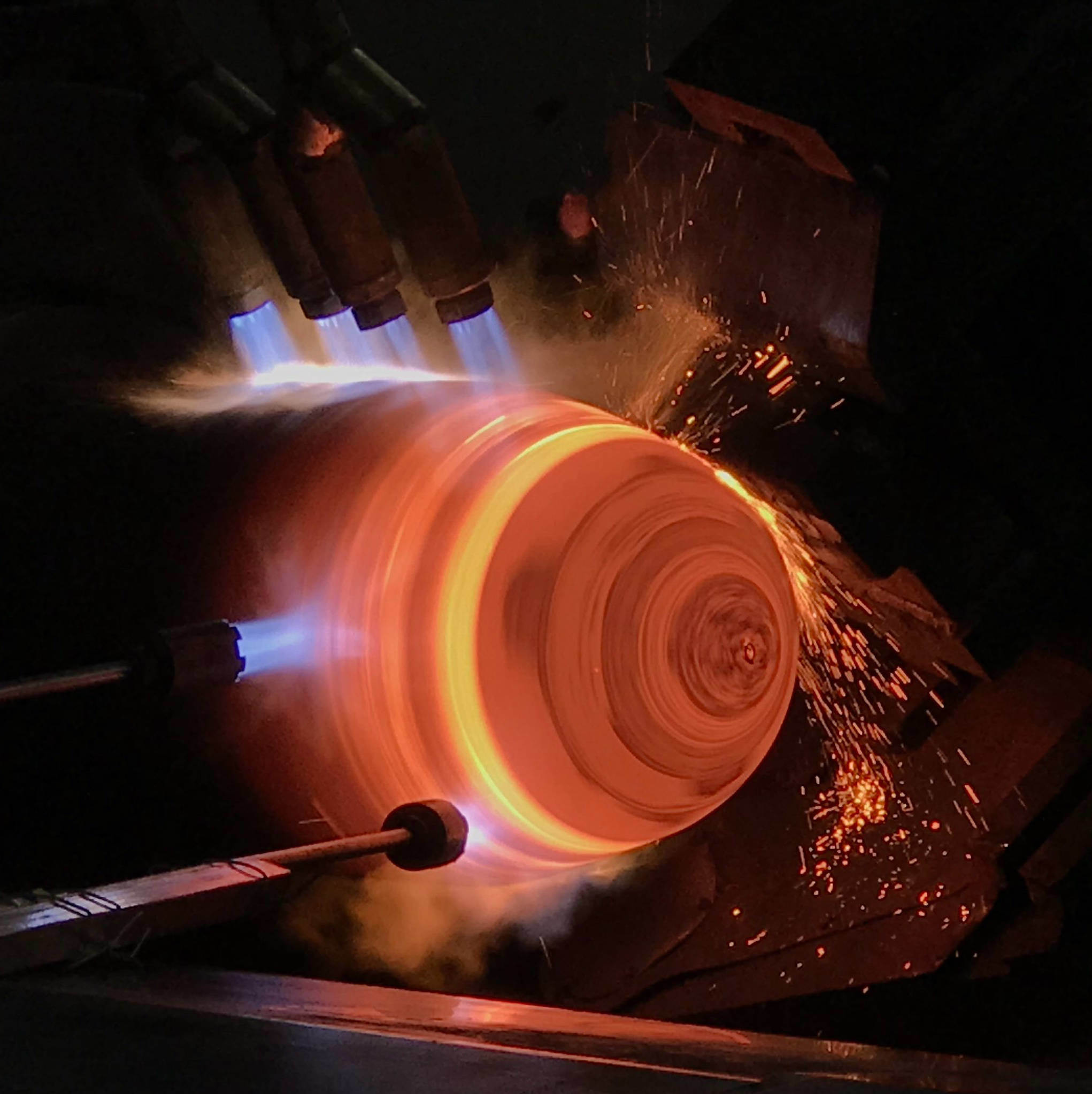 Seamless Pipes CNC Metal Spinning Machine