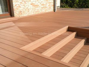 Decking/rev&ecirc;tement compos&eacute;s en plastique en bois durables des planches WPC pour la d&eacute;coration ext&eacute;rieure
