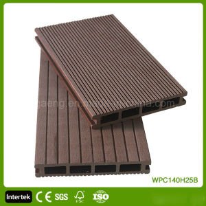 Tarjeta de suelo de madera decorativa del suelo Tile/WPC del Decking del PE de Outerior