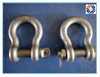 Lifting omega shackle with galvanized surface