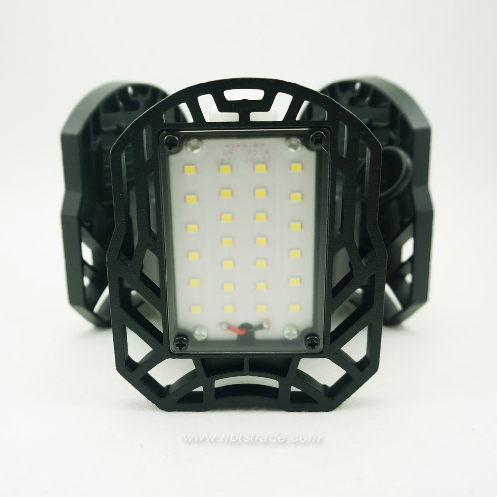 60W LED Deformed Folding Light E27 Garage Light with 3 Adjustable Panels with 3 Adjustable Panels