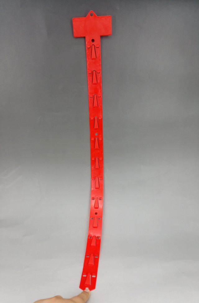 HS61530T14 Plastic PP Retail Hanging Merchandising Clips Strips W3cm Products Display For Supermarket Store Promotion L615mm In Red