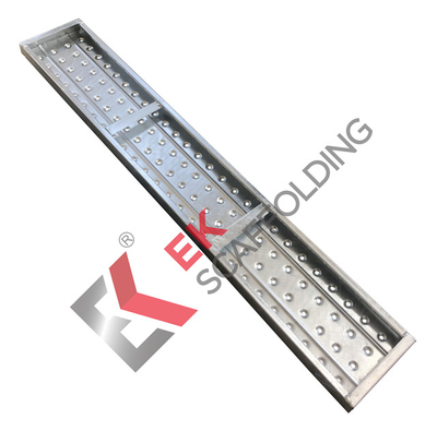 Tablero de andamio BS12811 de fábrica de China Tabla de acero galvanizado de cubierta de metal galvanizado por inmersión en caliente HDG