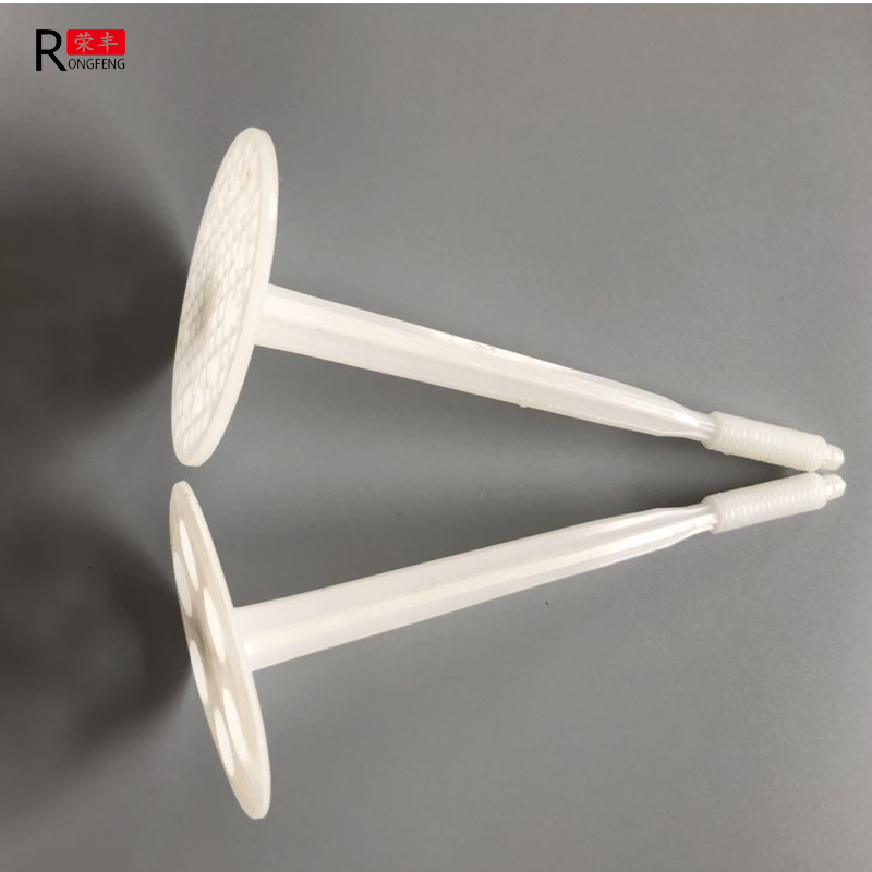 New plastic anchor