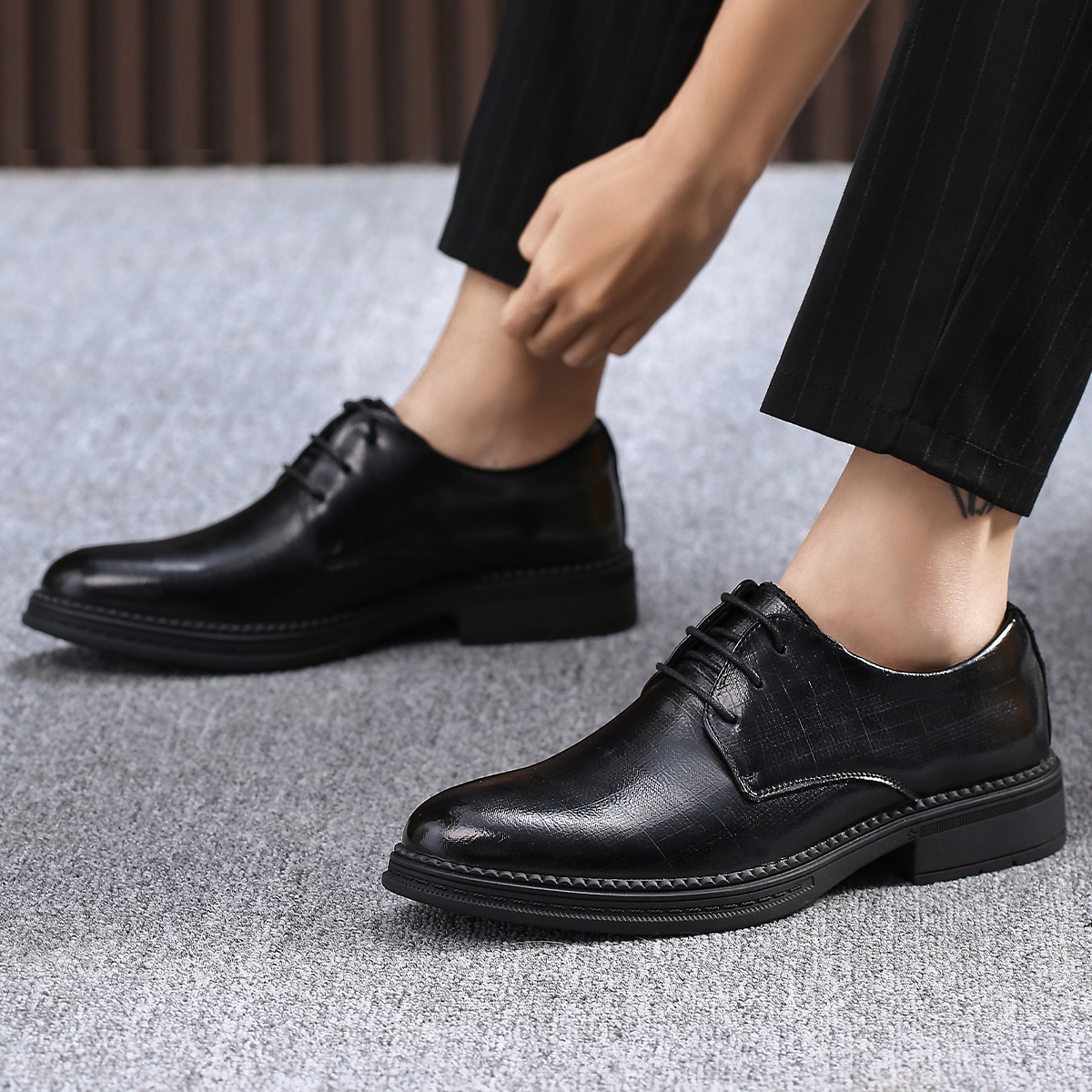 Hot selling low cut leather footwear Design Comfortable Breathable Light Weight Zapatos de hombre de negocios