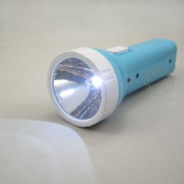 Solar Power Rechargeable LED Flashlight