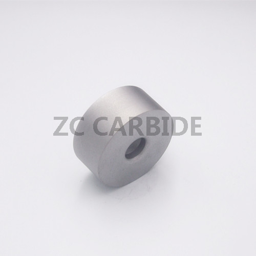 cold heading die for nuts and screw