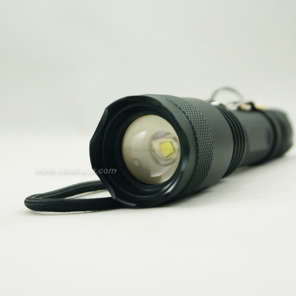 Powerful XML-T6 350 Lumen Police LED Flashlight