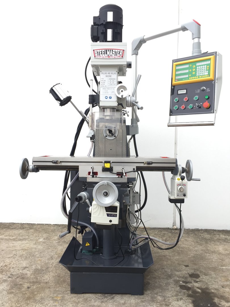MGH50W. Universal Mill Steelmaster. Variable Speed, Gear Drive with 3 Axis Digital Readout
