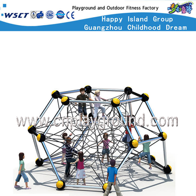 Kinder im Freien, die Spielplatz mit Unregelmäßigkeits-Netz HF-18402 klettern