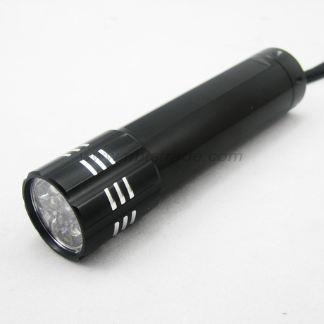9 LED 3 AAA Flashlight