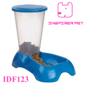 American Seat-Style Dog Feed Trough Pet Drinking