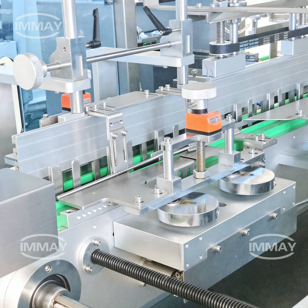 Automatic cartoning machine (3) 自動箱詰め機 (3)