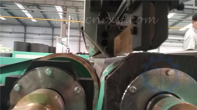 La machine élastique de laminage d'extrusion de résine de bande pour le réseau folâtre la garniture compétitive