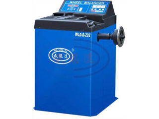 Computerized Wheel Balancer 