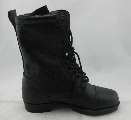 Vulcanized army boots