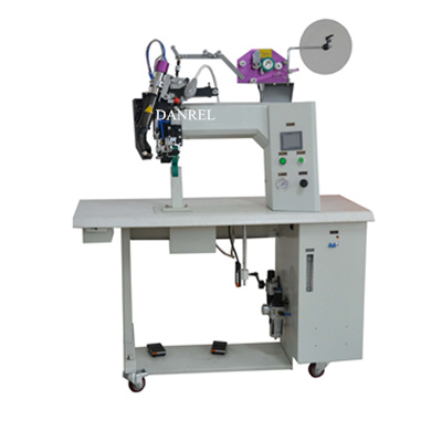 Hot Air Tape Seam Sealing Machine for Driving Suit