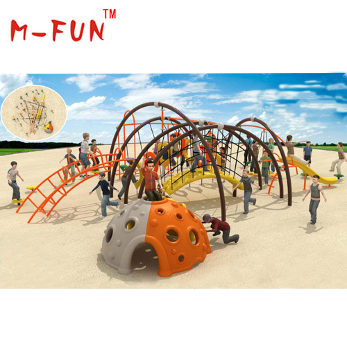 Rope climbing playground equipment