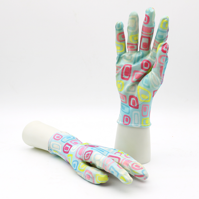 Polyester Liner Waterproof Women Nitrile Gloves Garden