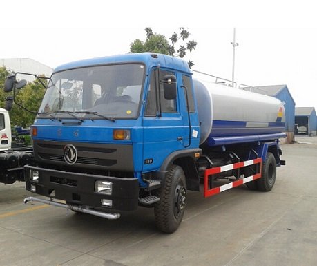 Carro de la regadera del agua del sistema de aerosol de agua de Dongfeng 10,000L