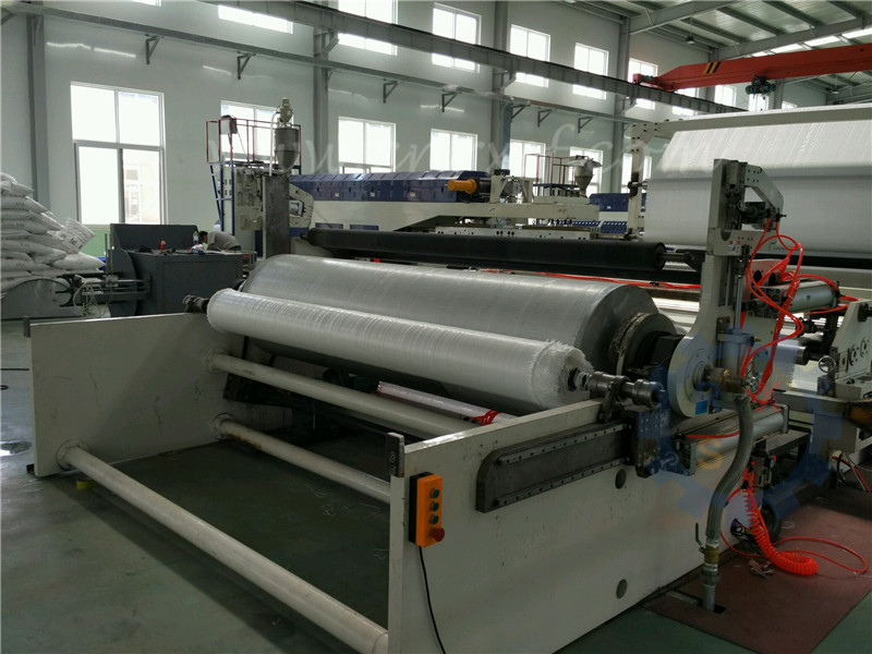 el laminar de doble cara de la protuberancia de 2700m m y máquina de capa para los PP tejidos