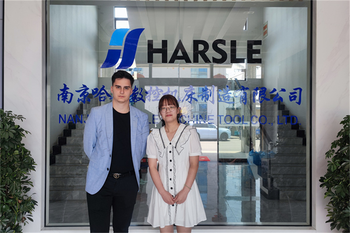 罗马尼亚独家代理 (3) 罗马尼亚独家代理 (3)