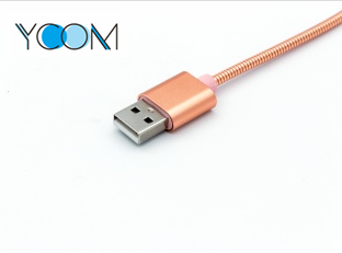 Cable de resorte USB de diseño único para iPhone
