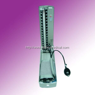 Mercurial sphygmomanometer