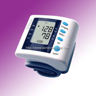 Wrist Type Digital Automatic Blood Pressure Monitor
