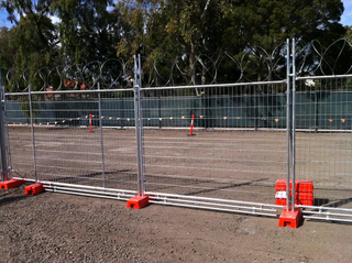 China temporary fence,hot dipped galvanized temporary fencing,construction site fence