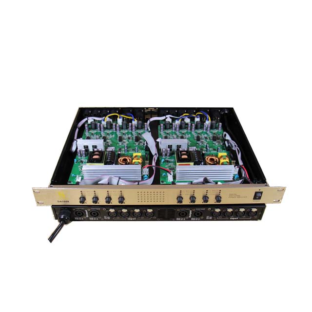 DA1008 Amplificateur de puissance Classe D à 8 canaux 1U