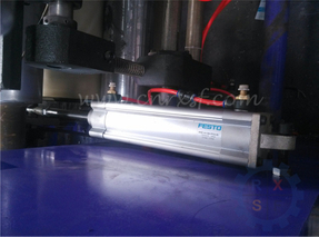 Cylindre pneumatique de marque de Festo
