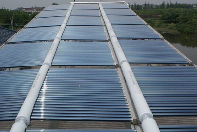 Proyecto de calentador de agua solar comercial de acero inoxidable