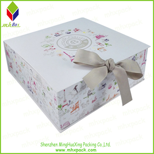 可爱的蝴蝶结绑带纸质礼品包装盒